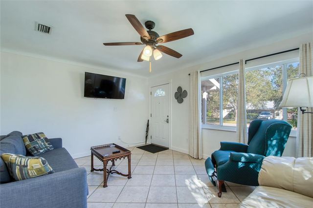 1437 56TH STREET S, Gulfport, FL 33707