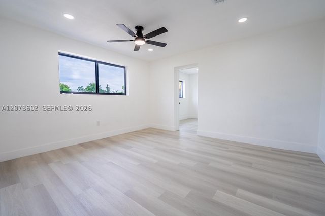 1301 NW 176th Ter, Miami Gardens, FL 33169
