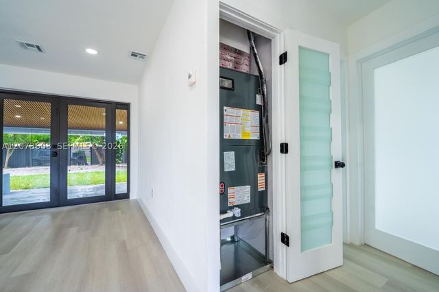 1301 NW 176th Ter, Miami Gardens, FL 33169