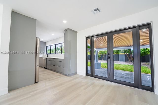 1301 NW 176th Ter, Miami Gardens, FL 33169
