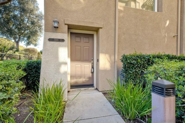 598 Almond Rd, San Marcos, CA 92078