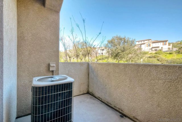 598 Almond Rd, San Marcos, CA 92078