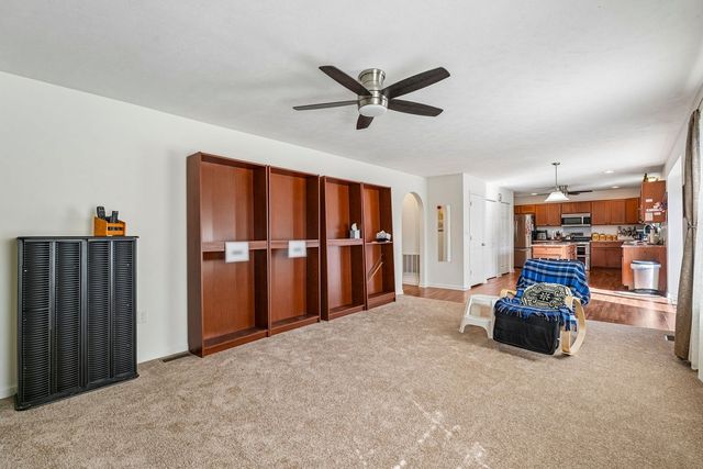 304 Maplewood LANE, Imperial, PA 15126