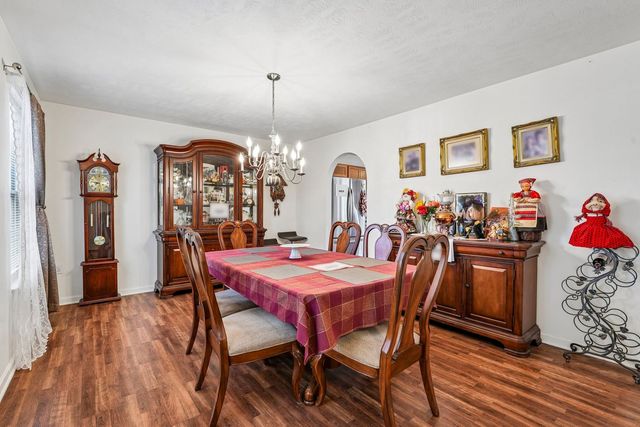 304 Maplewood LANE, Imperial, PA 15126