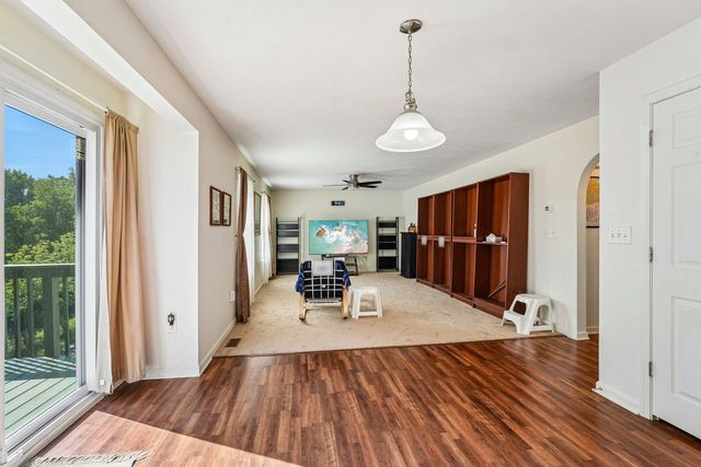 304 Maplewood LANE, Imperial, PA 15126