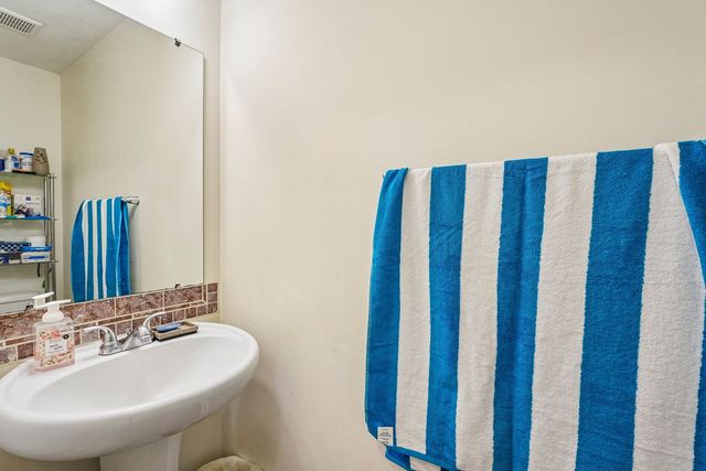304 Maplewood LANE, Imperial, PA 15126