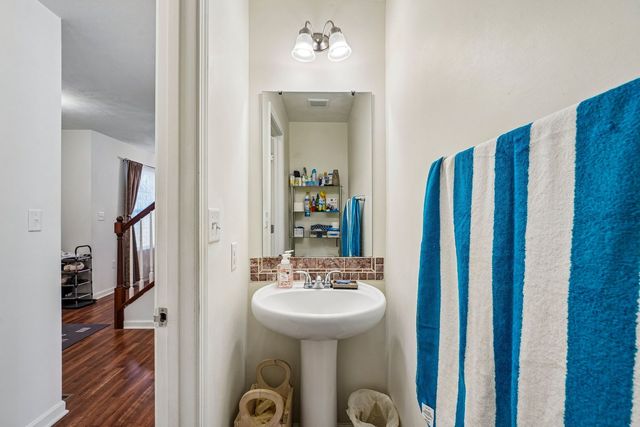 304 Maplewood LANE, Imperial, PA 15126
