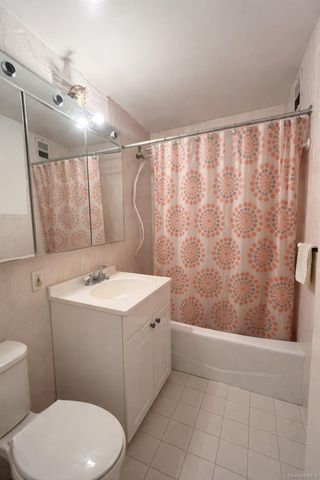 50-15 39th Street 1A, Sunnyside, NY 11104