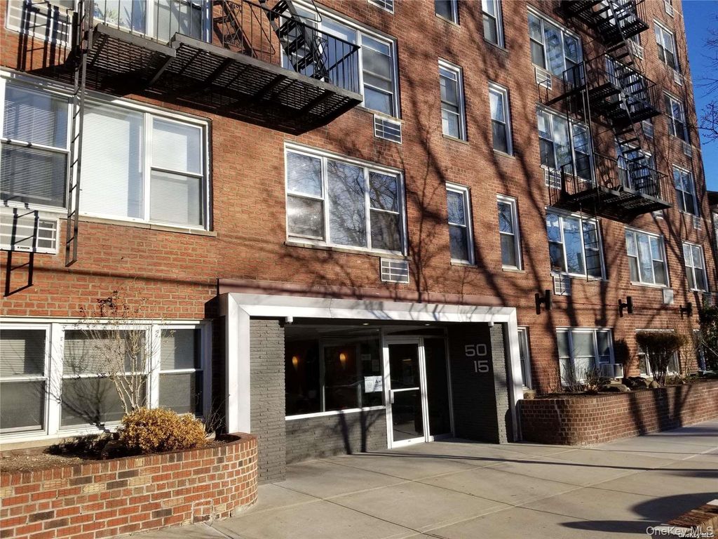 50-15 39th Street 1A, Sunnyside, NY 11104