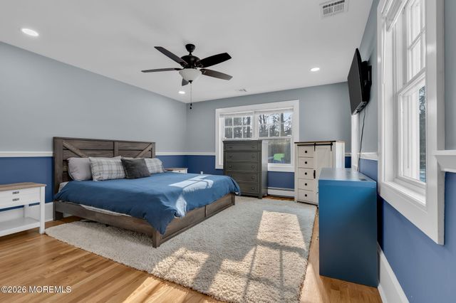 2 Tulip Tree Lane, Rumson, NJ 07760