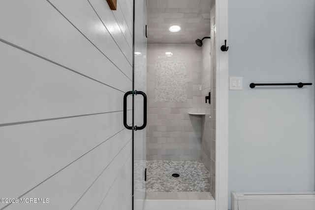 2 Tulip Tree Lane, Rumson, NJ 07760