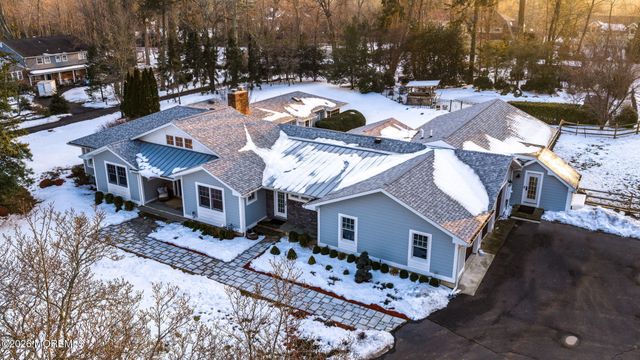 2 Tulip Tree Lane, Rumson, NJ 07760