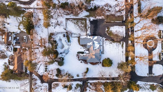 2 Tulip Tree Lane, Rumson, NJ 07760