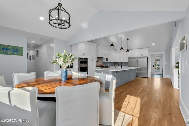 2 Tulip Tree Lane, Rumson, NJ 07760