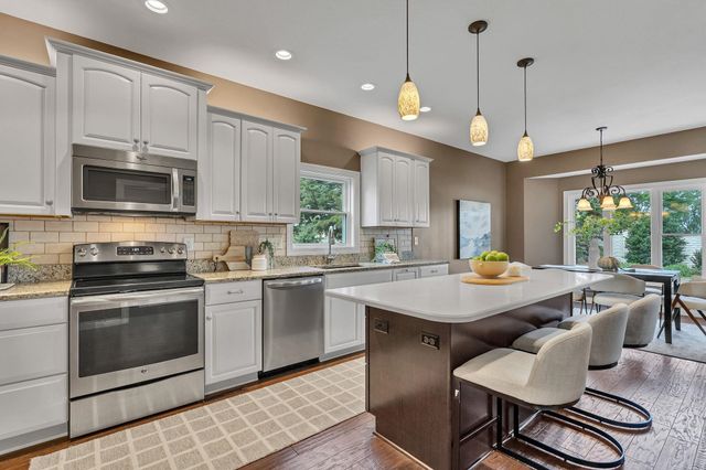 729 N Crest Ridge, Wichita, KS 67230