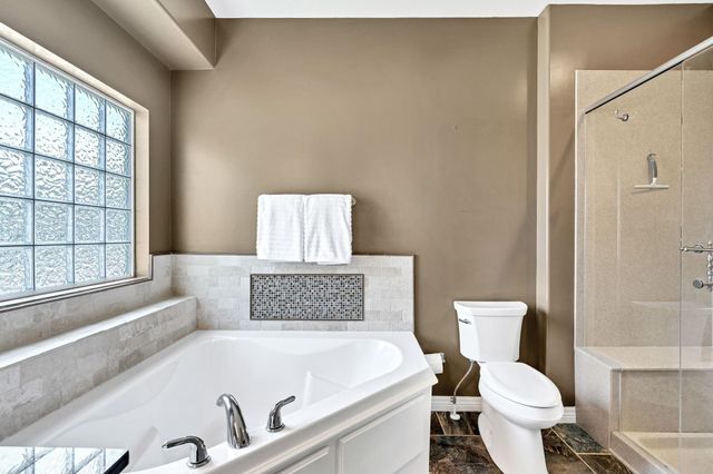 729 N Crest Ridge, Wichita, KS 67230