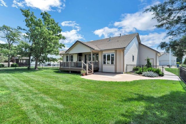 729 N Crest Ridge, Wichita, KS 67230