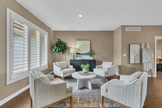 729 N Crest Ridge, Wichita, KS 67230