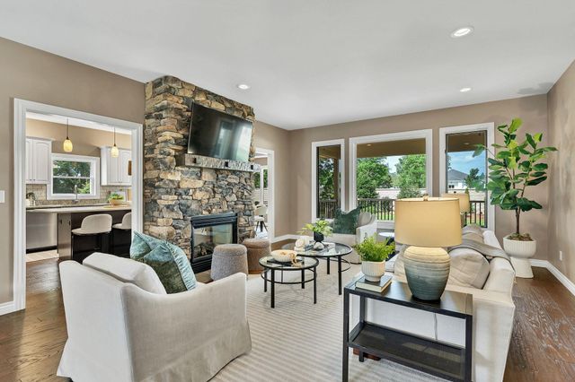 729 N Crest Ridge, Wichita, KS 67230
