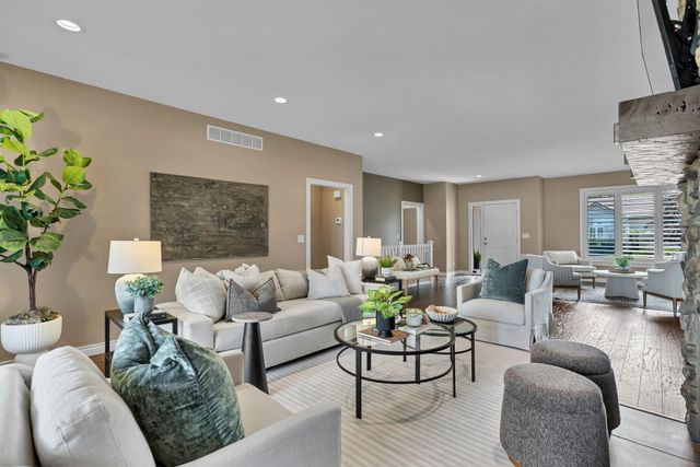 729 N Crest Ridge, Wichita, KS 67230
