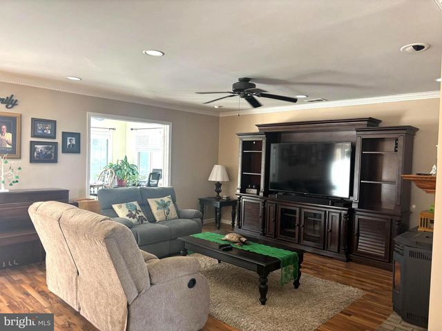 6401 CEDAR NECK RD, Milford, DE 19963