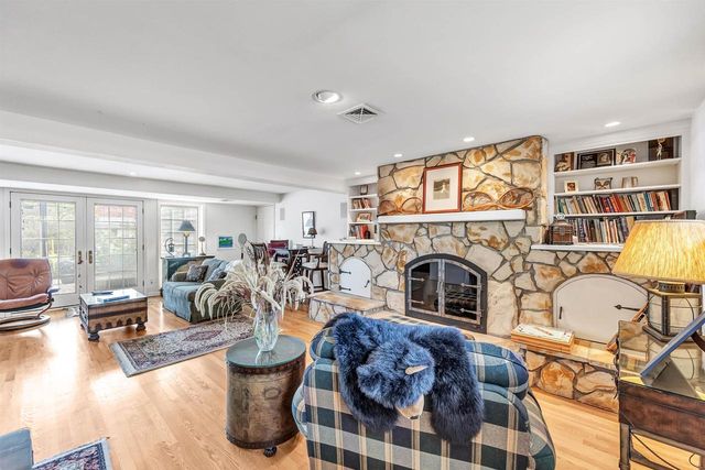 2697 BEAUMONT STREET, Green Bay, WI 54301