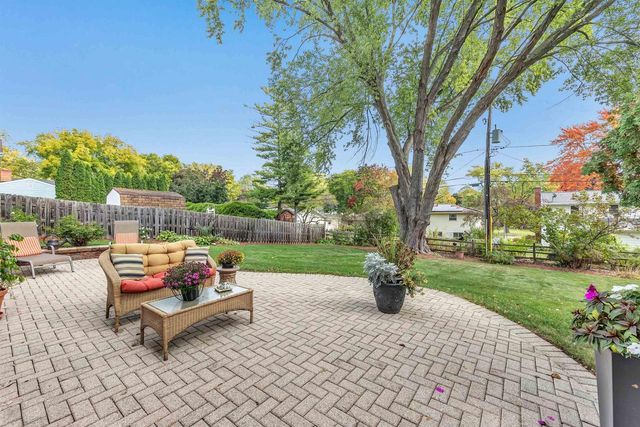 2697 BEAUMONT STREET, Green Bay, WI 54301