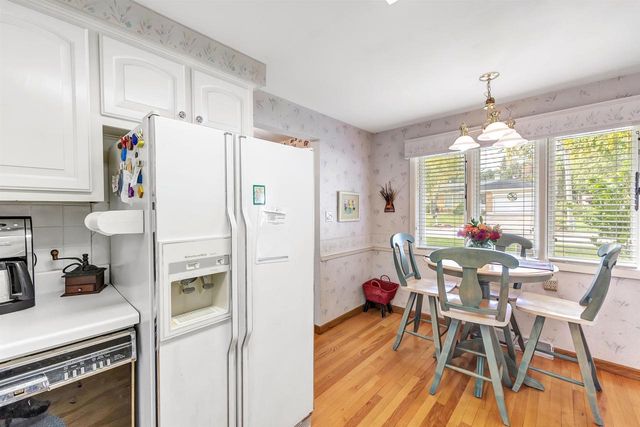 2697 BEAUMONT STREET, Green Bay, WI 54301