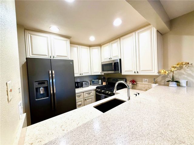 1371 S Walnut 3006, Anaheim, CA 92802