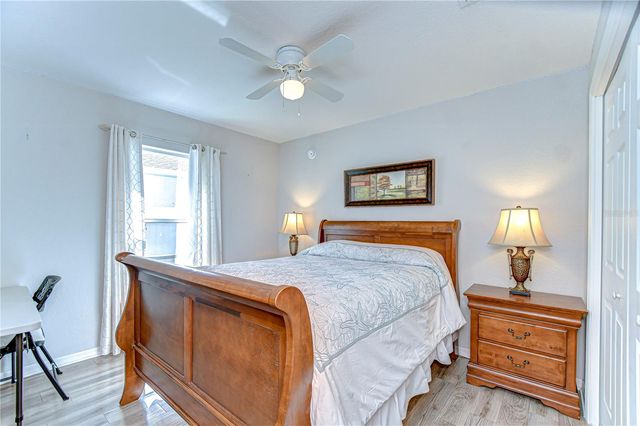 6731 CASTLE GREEN PLACE, Zephyrhills, FL 33541