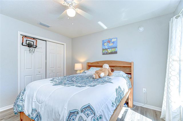 6731 CASTLE GREEN PLACE, Zephyrhills, FL 33541