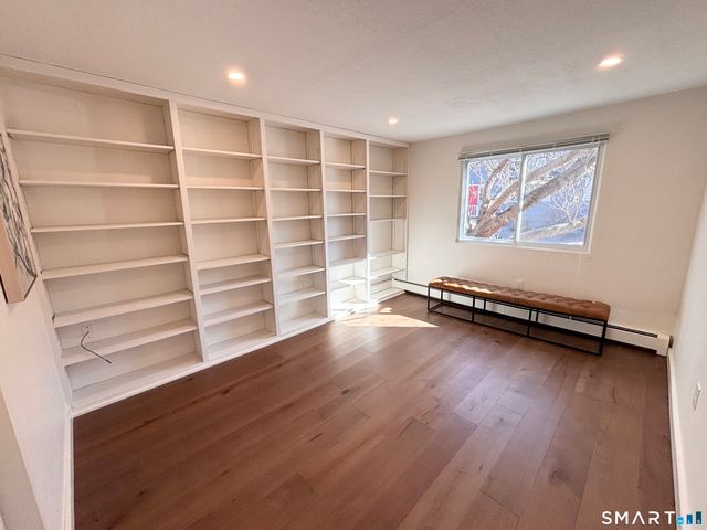 43 George Avenue B, Groton, CT 06340