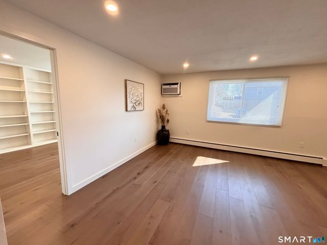 43 George Avenue B, Groton, CT 06340