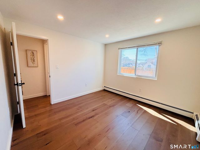 43 George Avenue B, Groton, CT 06340