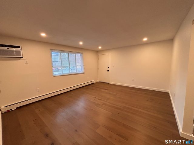 43 George Avenue B, Groton, CT 06340