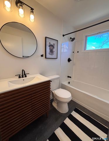 43 George Avenue B, Groton, CT 06340