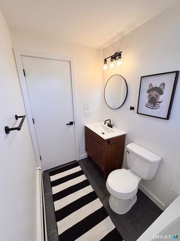 43 George Avenue B, Groton, CT 06340