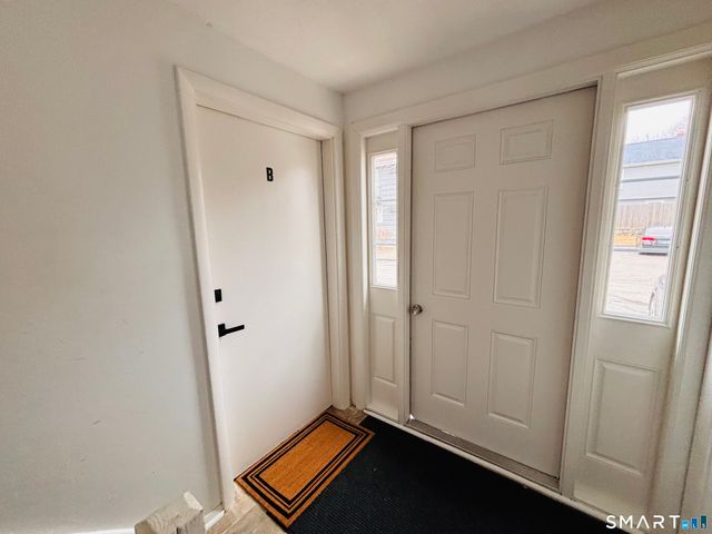 43 George Avenue B, Groton, CT 06340