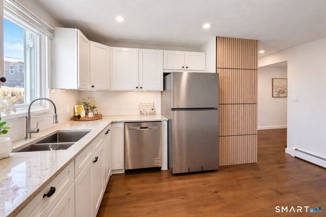 43 George Avenue B, Groton, CT 06340