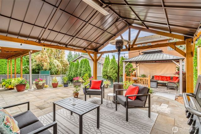 11907 NE 133rd Place, Kirkland, WA 98034