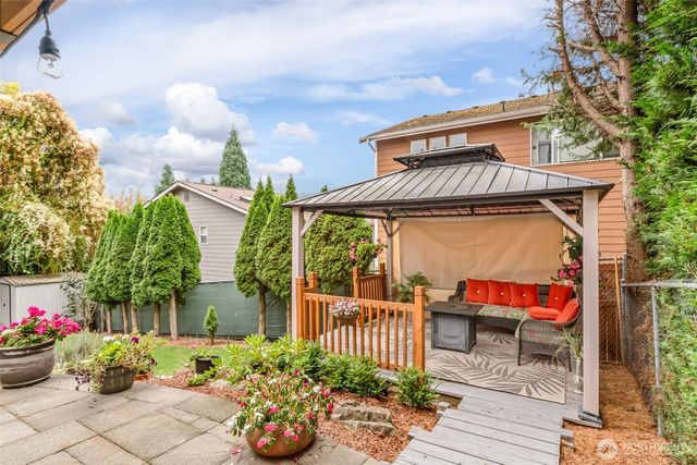 11907 NE 133rd Place, Kirkland, WA 98034