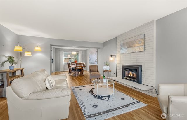 11907 NE 133rd Place, Kirkland, WA 98034