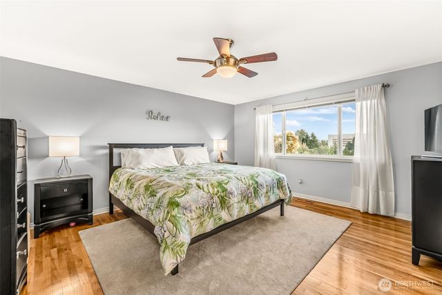 11907 NE 133rd Place, Kirkland, WA 98034