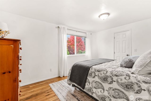 11907 NE 133rd Place, Kirkland, WA 98034