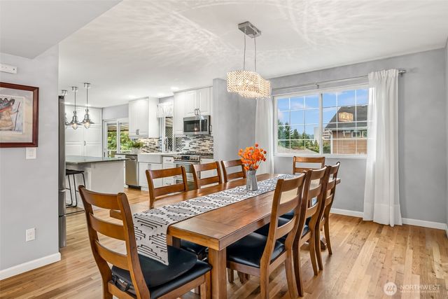 11907 NE 133rd Place, Kirkland, WA 98034