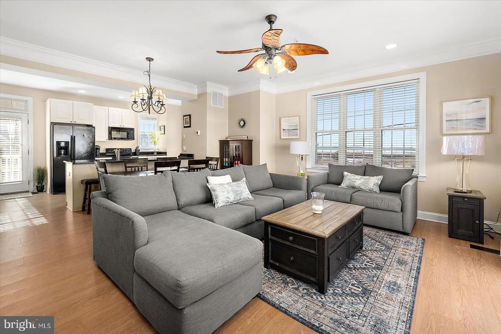 Image 8 of property listing at 17 78TH ST #D, Ocean City, MD 21842