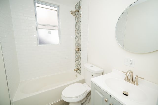 15641 Marshfield Avenue, Harvey, IL 60426