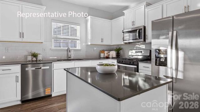 110 Pecan Grove Lane, Statesville, NC 28677