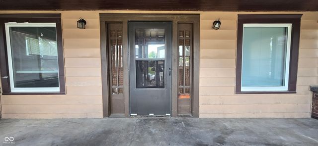 1031 Hendricks Street, Anderson, IN 46016