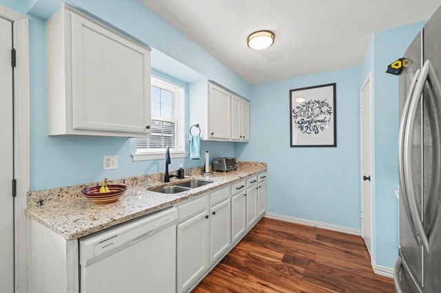 311 Towne House Lane, Richardson, TX 75081